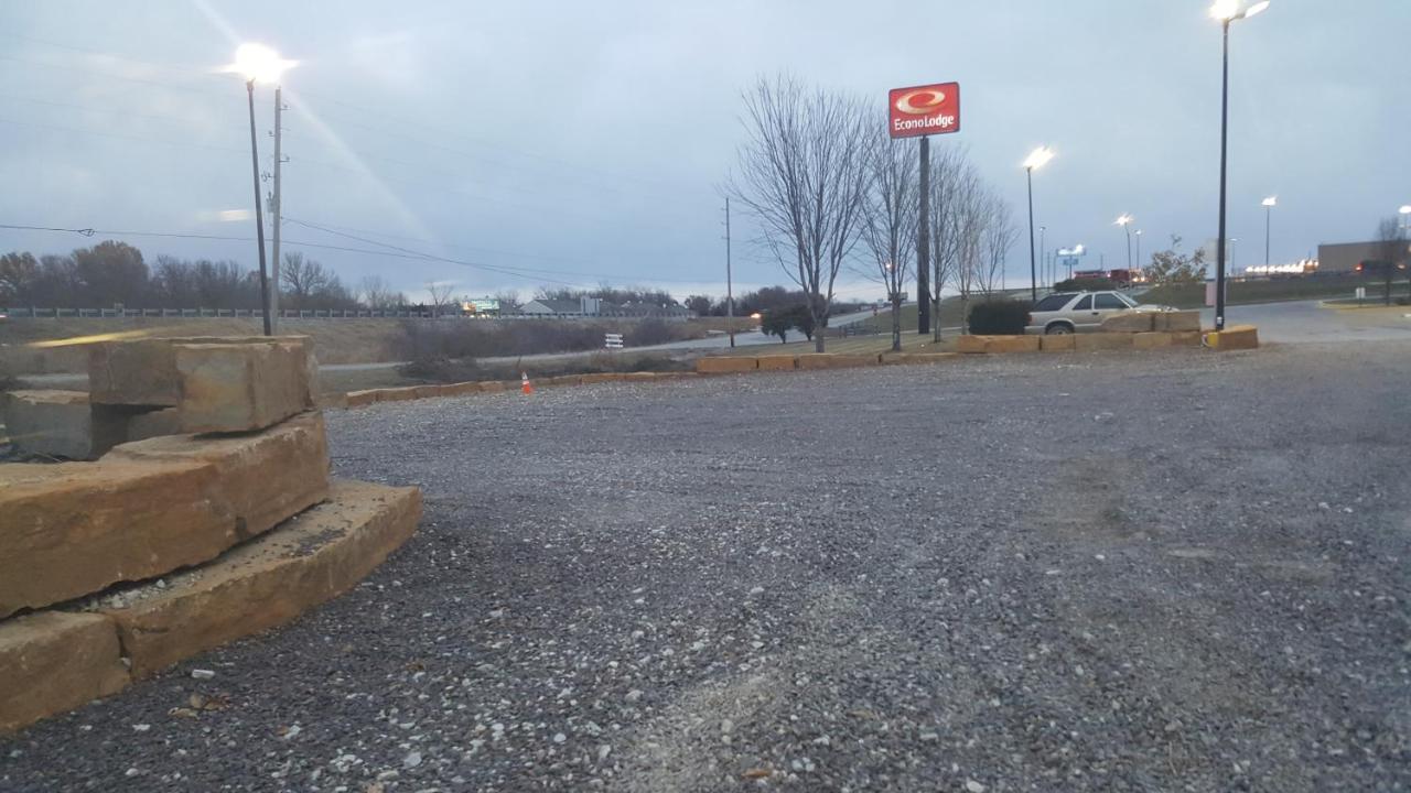 Econo Lodge Oak Grove-Blue Springs Екстер'єр фото