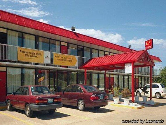 Econo Lodge Oak Grove-Blue Springs Екстер'єр фото