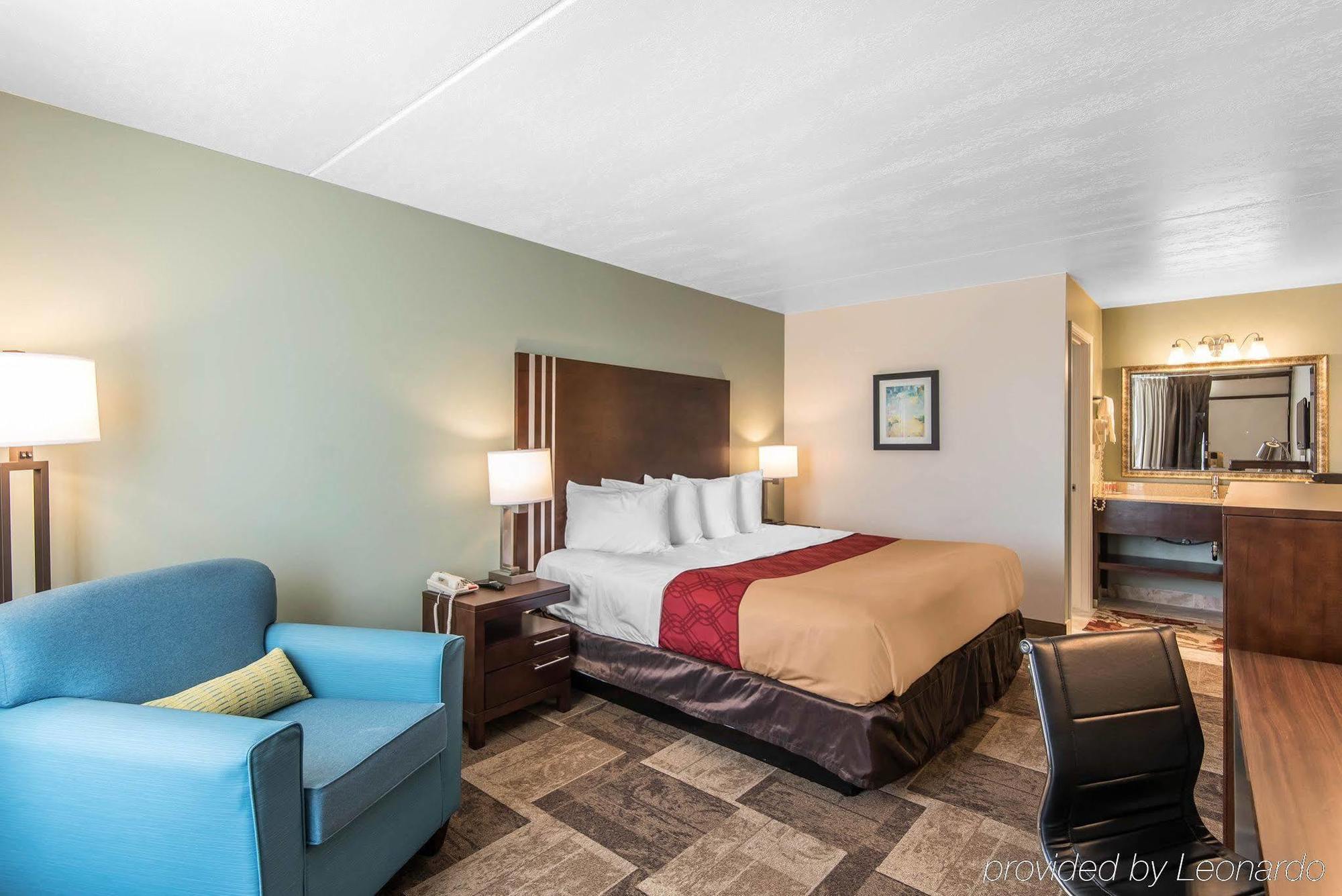 Econo Lodge Oak Grove-Blue Springs Екстер'єр фото