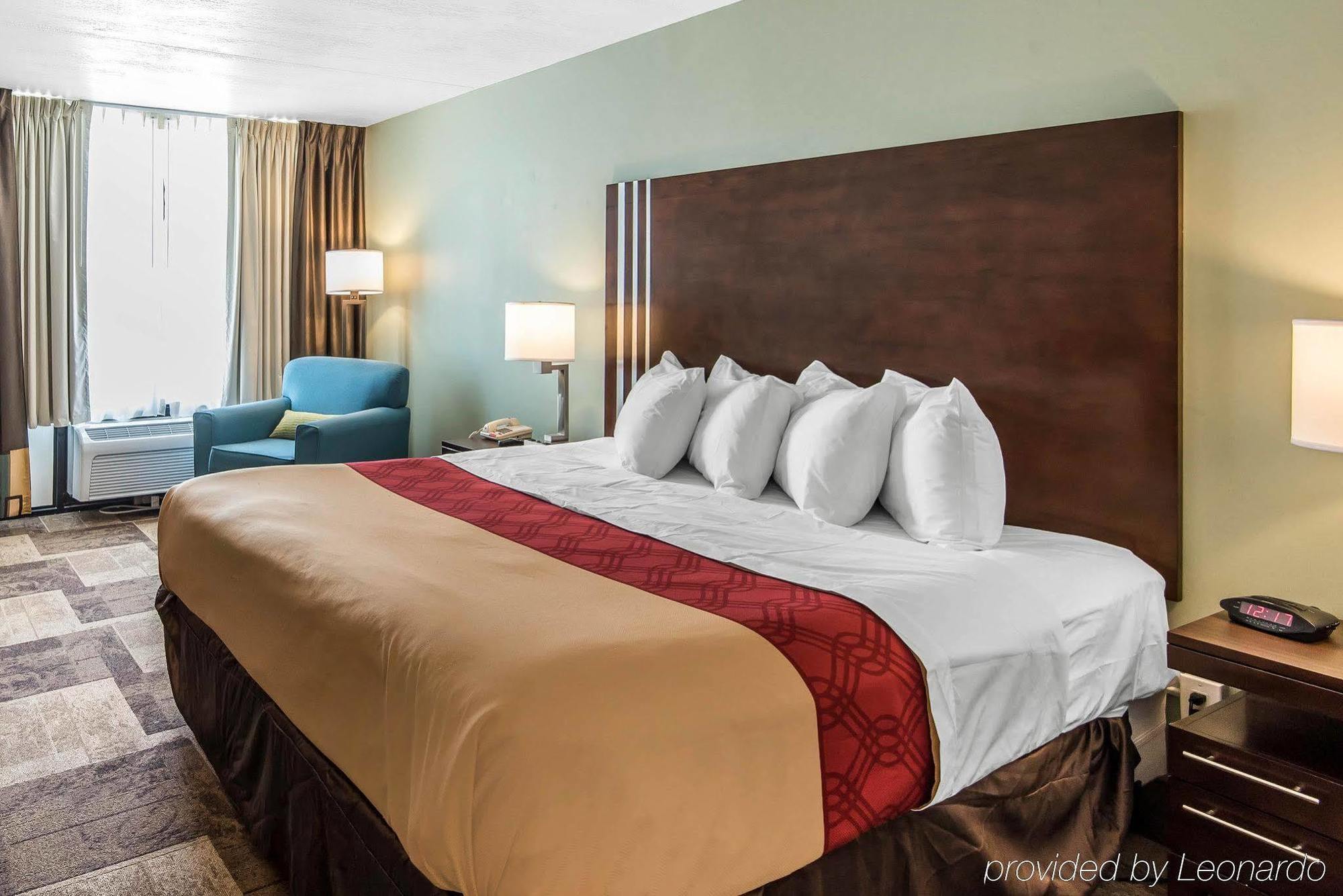 Econo Lodge Oak Grove-Blue Springs Екстер'єр фото