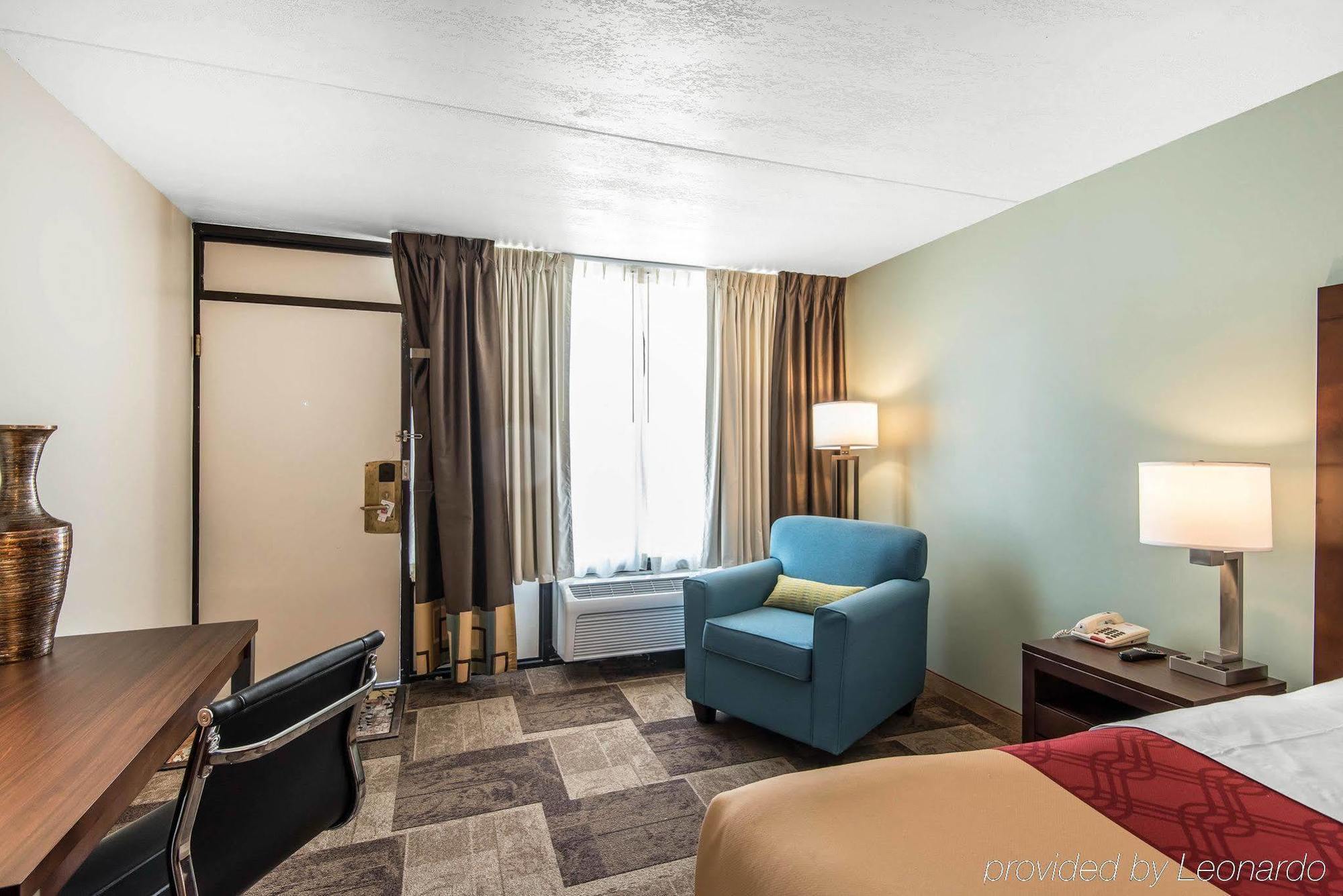 Econo Lodge Oak Grove-Blue Springs Екстер'єр фото